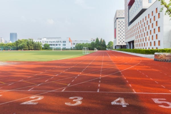 国际关系学院是211吗